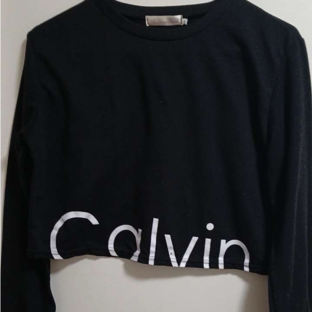 Calvin Klein Crop Top